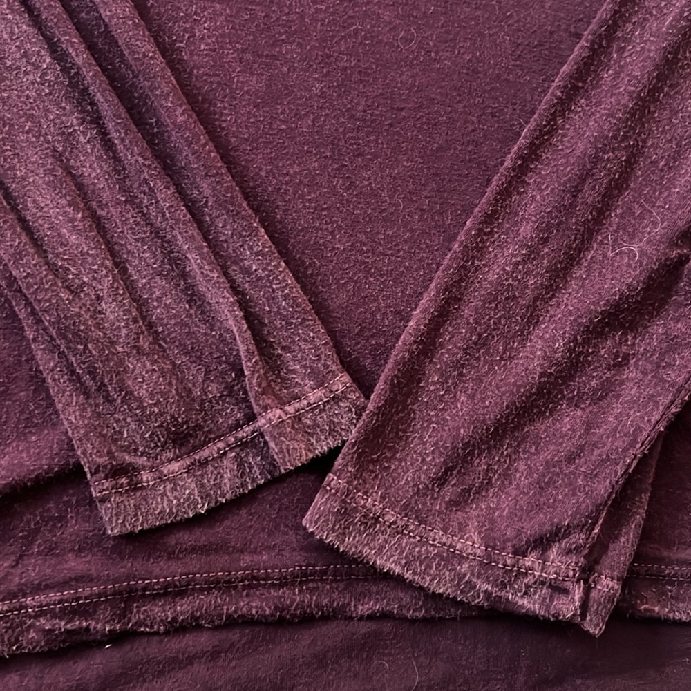 Treasure & Bond long sleeved t-shirt, washed burgundy, size XL NWT! - Picture 3 of 6
